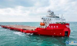 搭載國產首臺套3MW吊艙的 “鈺洲世佳”號歸航