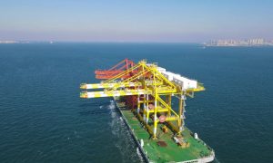 海西重機2臺卸船機和2臺岸橋同船發運