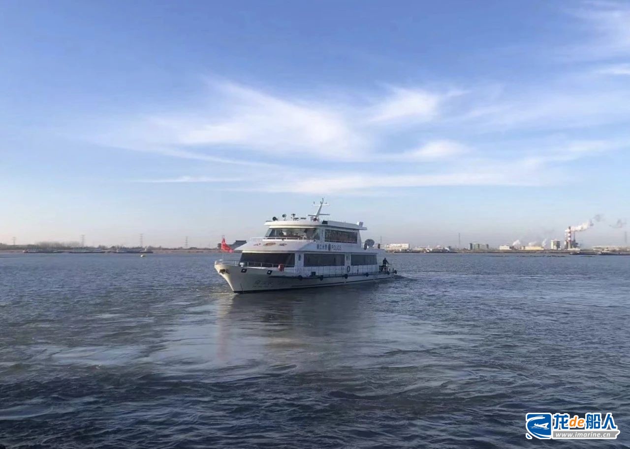 廣西中船北部灣設計鎮江水警001指揮艇順利交付